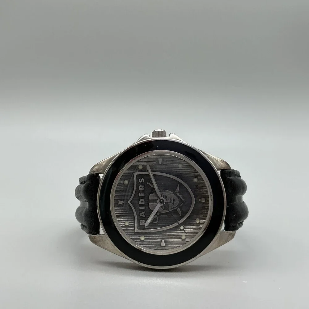 Vintage Fossil Team NFL LA Raiders Mens Watch 37mm Leather Limited New Battery